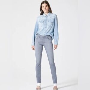AG Jeans The Prima Cigarette Leg. Grey. Size 28R.
